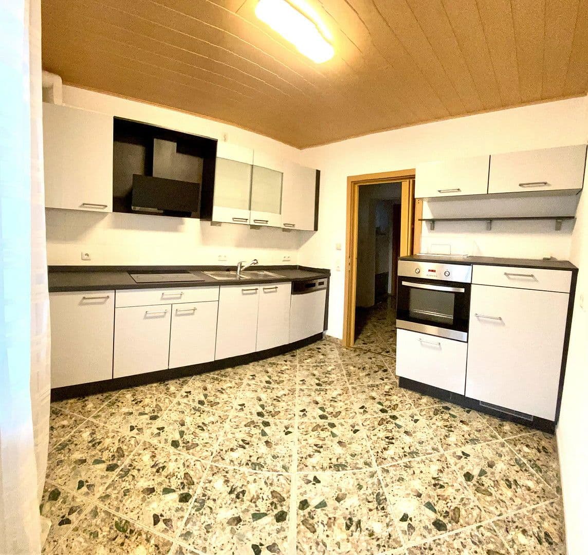 Prodej domu 211 m², pozemek 613 m², Mainleus, Bavorsko Prodej domu 211 m², pozemek 613 m², Mainleus, Bavorsko