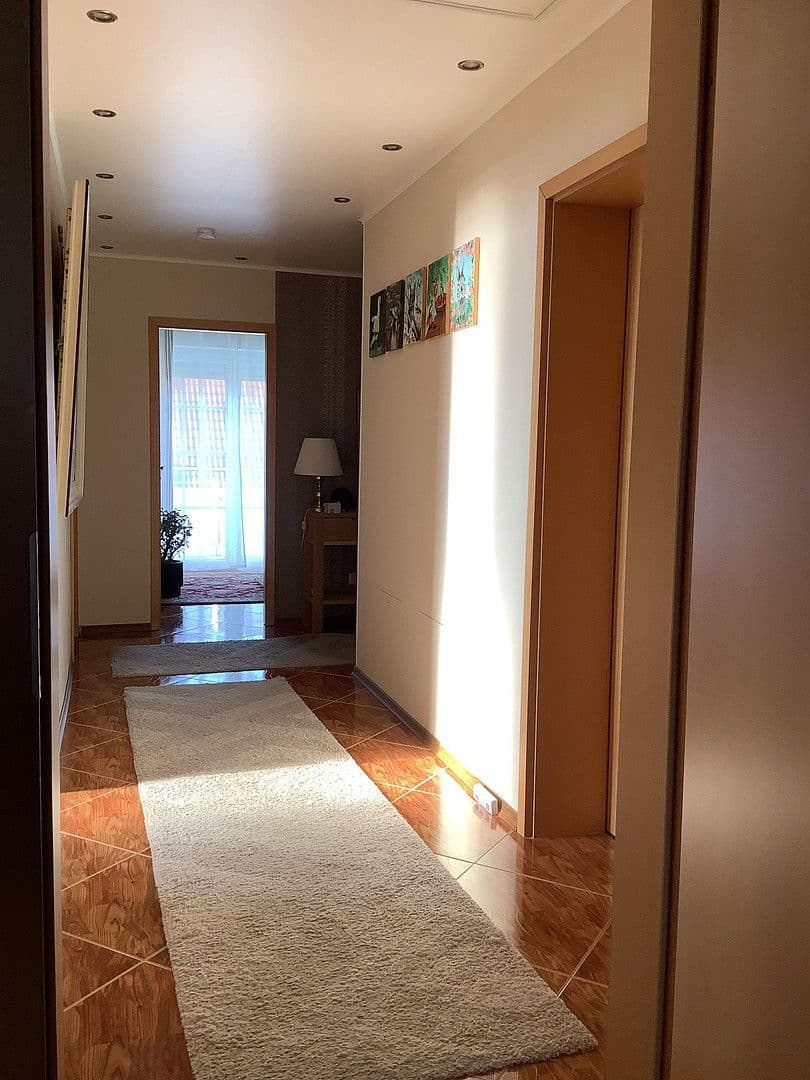 Prodej domu 211 m², pozemek 613 m², Mainleus, Bavorsko Prodej domu 211 m², pozemek 613 m², Mainleus, Bavorsko