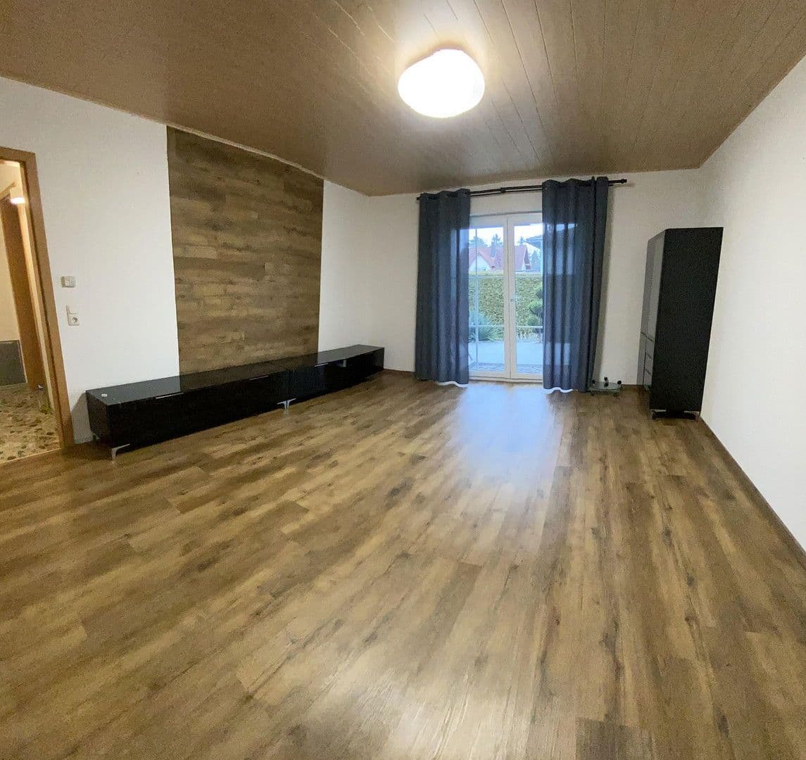 Prodej domu 211 m², pozemek 613 m², Mainleus, Bavorsko Prodej domu 211 m², pozemek 613 m², Mainleus, Bavorsko