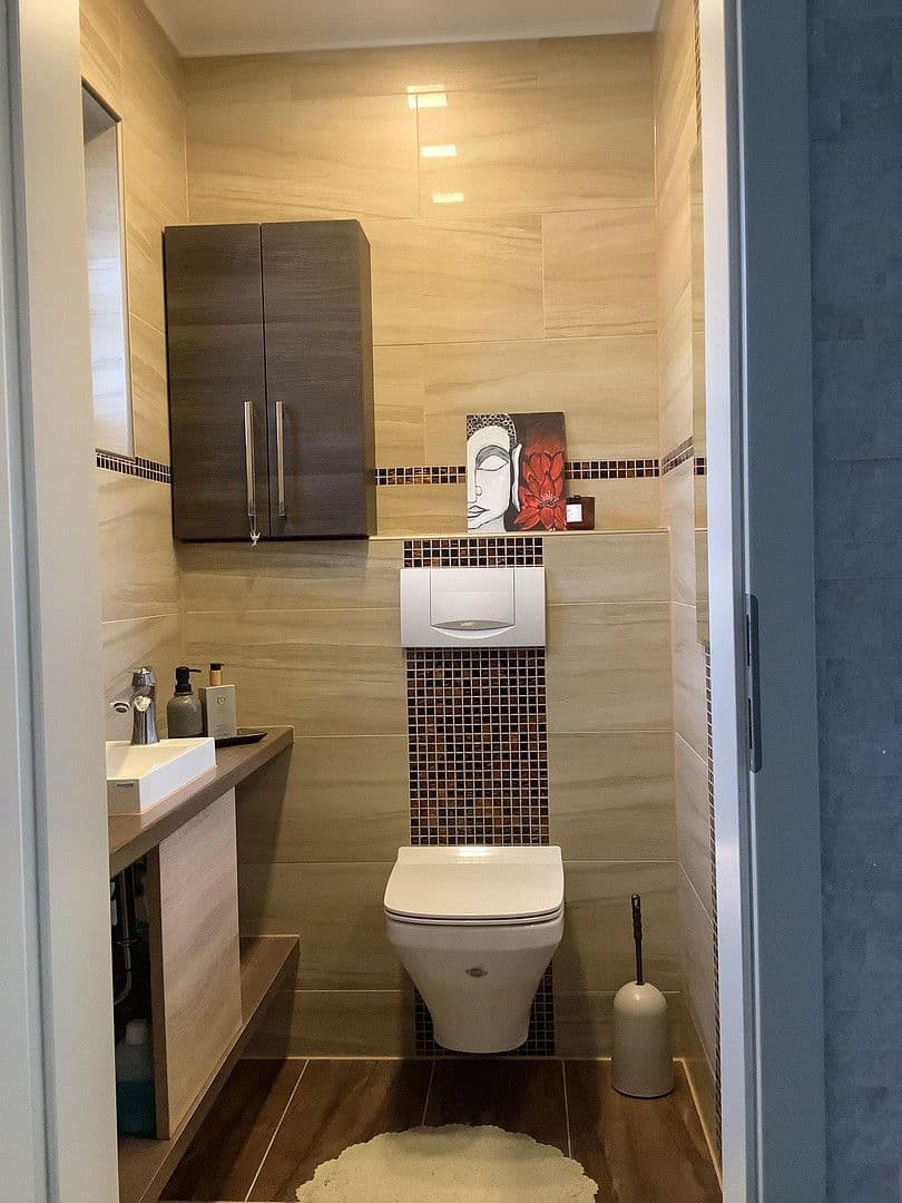 Prodej domu 211 m², pozemek 613 m², Mainleus, Bavorsko Prodej domu 211 m², pozemek 613 m², Mainleus, Bavorsko