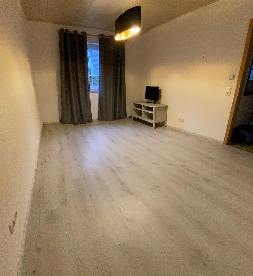 Prodej domu 211 m², pozemek 613 m², Mainleus, Bavorsko Prodej domu 211 m², pozemek 613 m², Mainleus, Bavorsko
