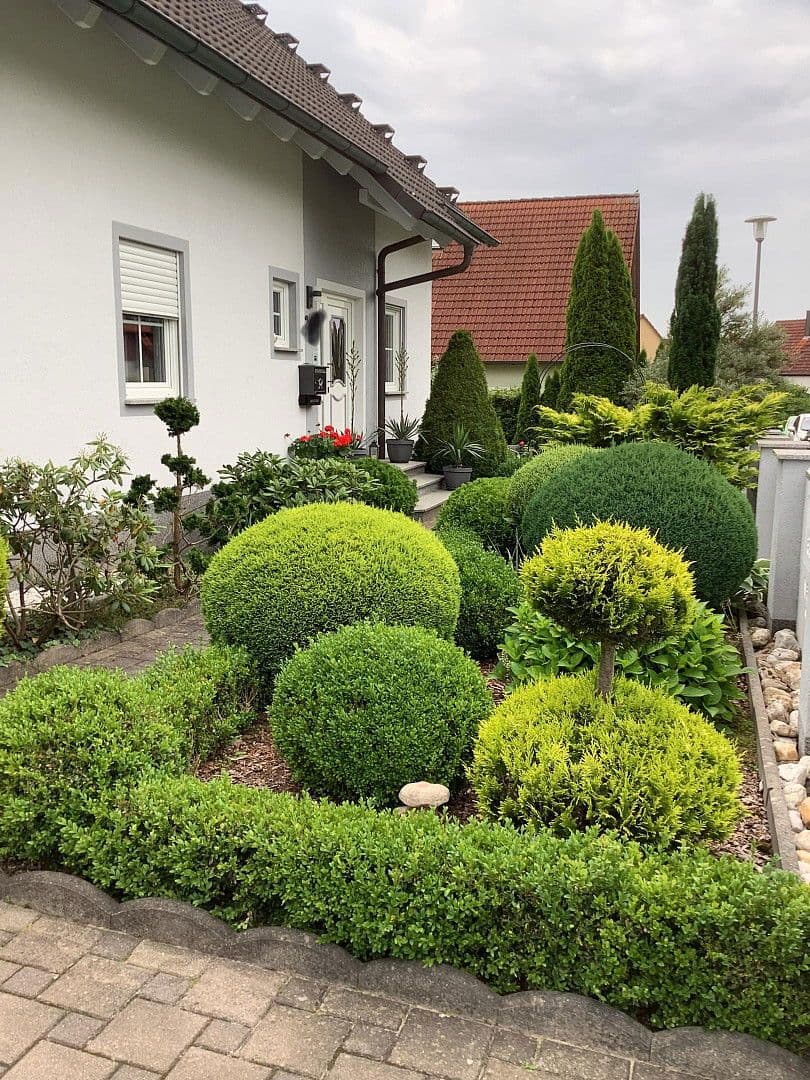 Prodej domu 211 m², pozemek 613 m², Mainleus, Bavorsko Prodej domu 211 m², pozemek 613 m², Mainleus, Bavorsko