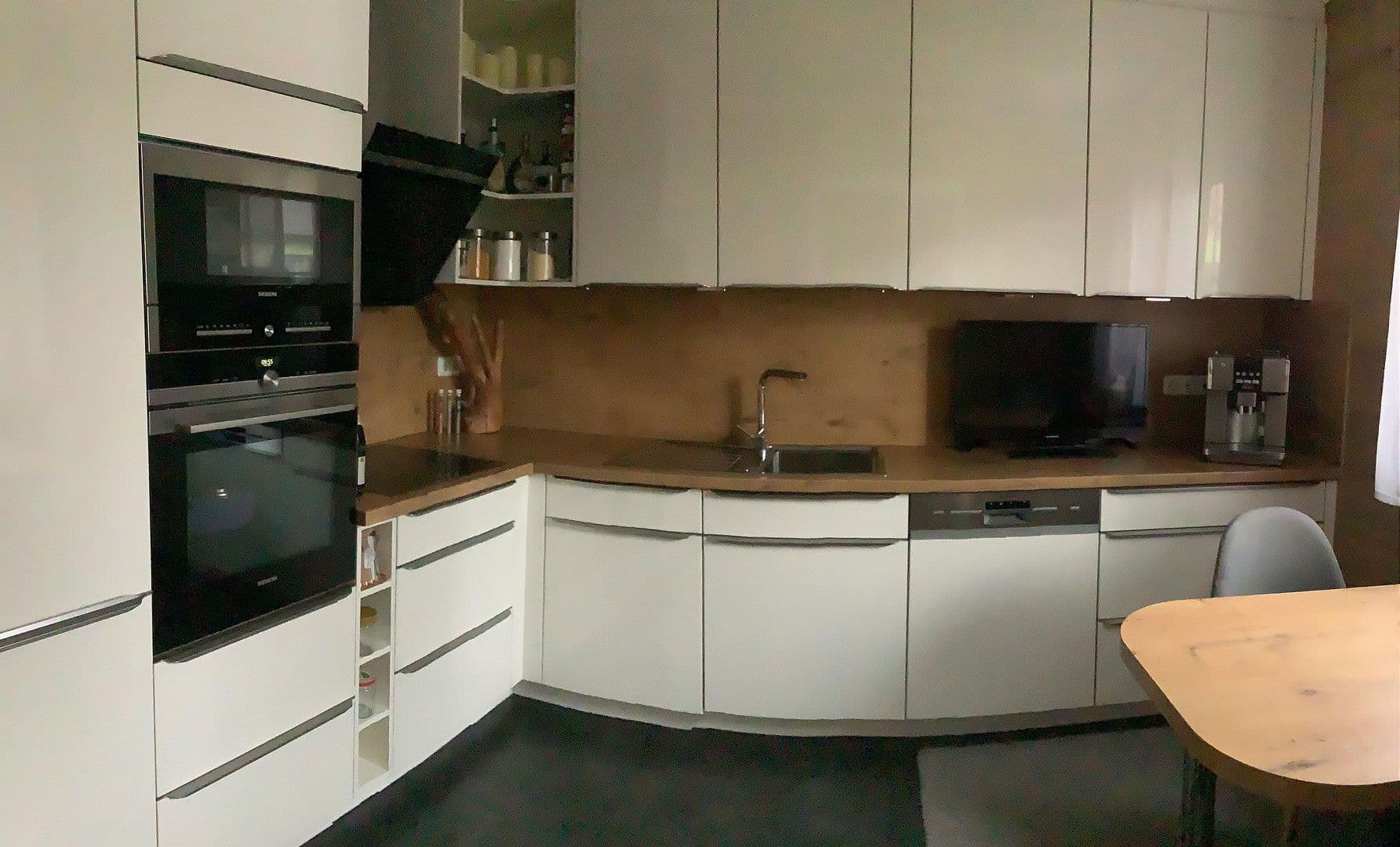 Prodej domu 211 m², pozemek 613 m², Mainleus, Bavorsko Prodej domu 211 m², pozemek 613 m², Mainleus, Bavorsko