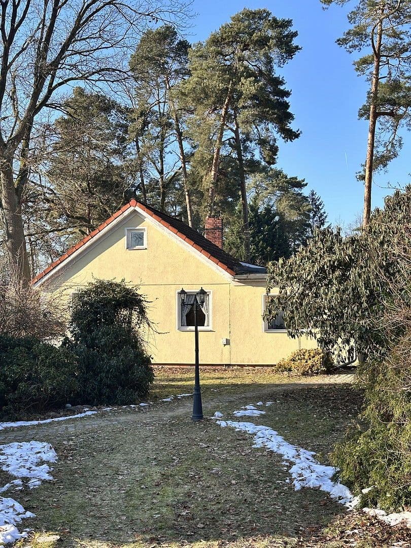 Prodej domu 104 m², pozemek 1.140 m², Bozener Str. 35, Falkensee, Braniborsko Prodej domu 104 m², pozemek 1.140 m², Bozener Str. 35, Falkensee, Braniborsko