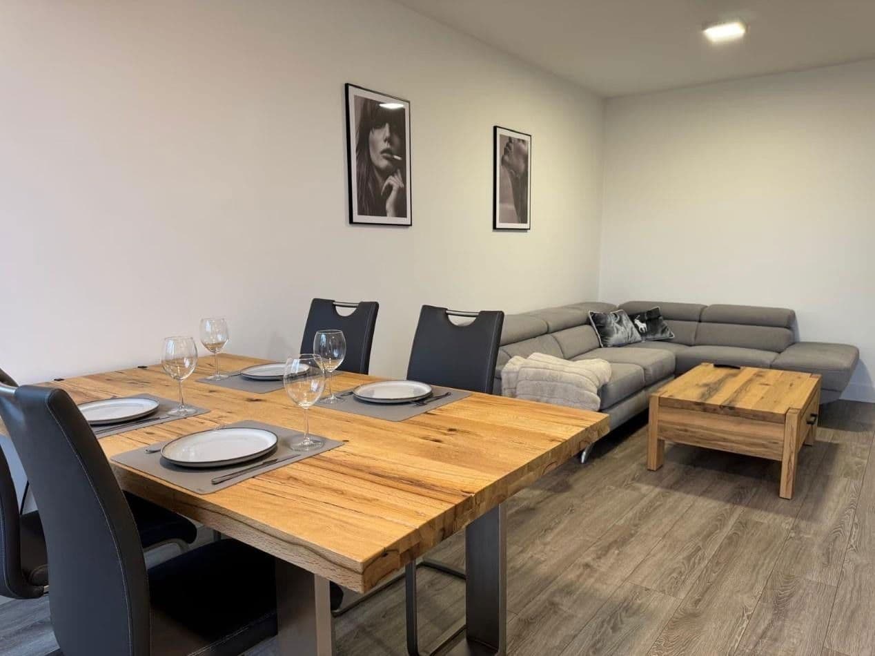 Pronájem bytu 2+1 56 m², Köln, Severní Porýní-Vestfálsko Pronájem bytu 2+1 56 m², Köln, Severní Porýní-Vestfálsko