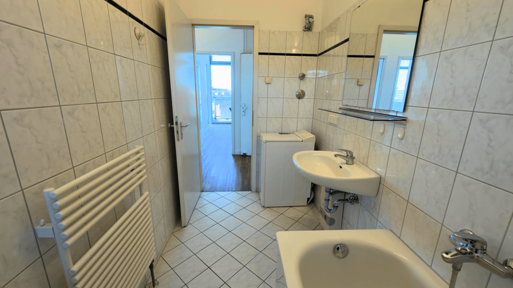 Prodej bytu 3+1 80 m², Berlin, Berlín Prodej bytu 3+1 80 m², Berlin, Berlín