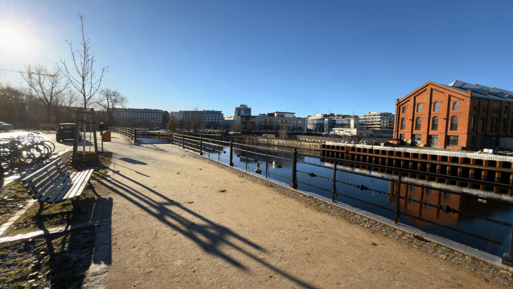 Prodej bytu 3+1 80 m², Berlin, Berlín Prodej bytu 3+1 80 m², Berlin, Berlín