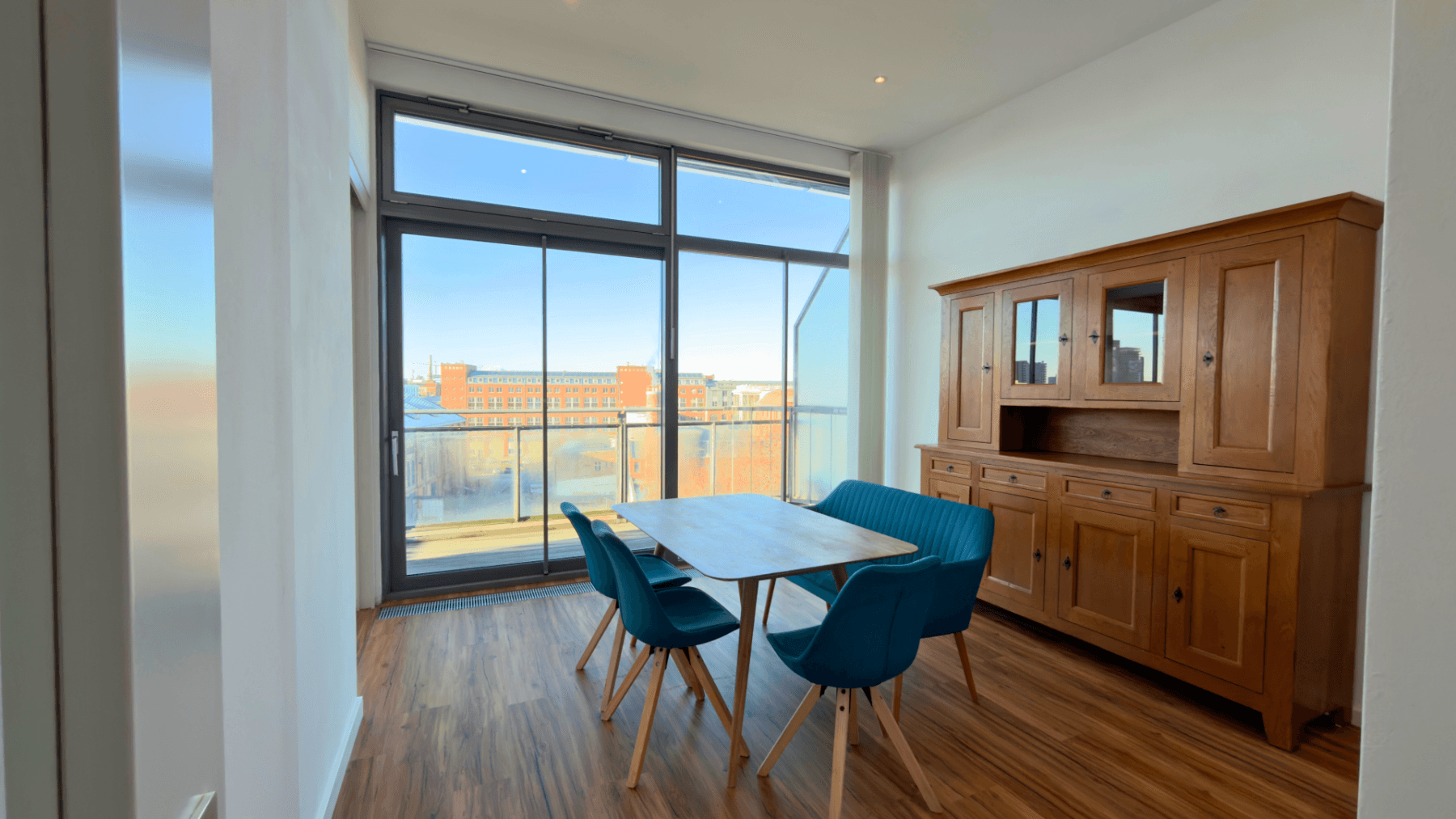 Prodej bytu 3+1 80 m², Berlin, Berlín Prodej bytu 3+1 80 m², Berlin, Berlín