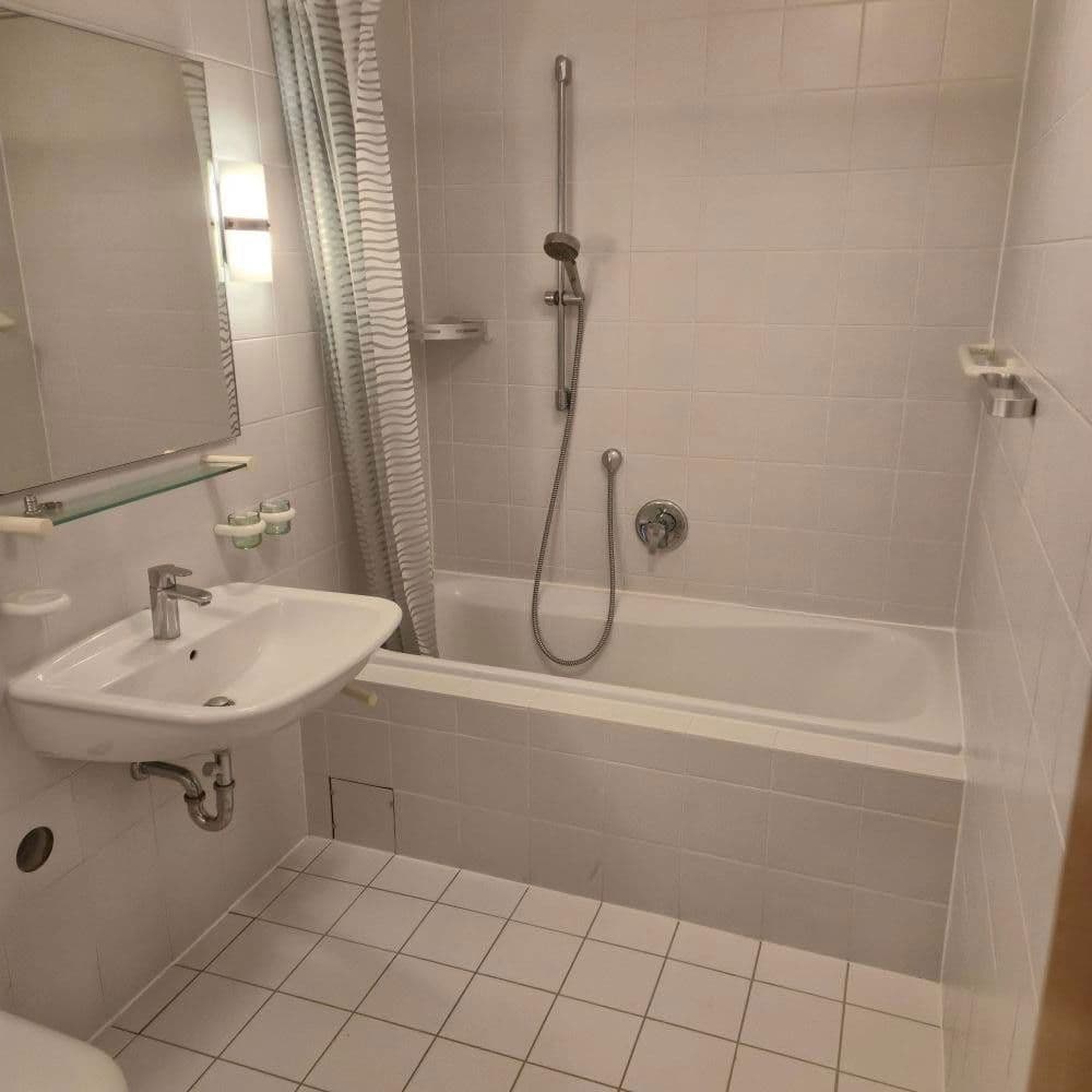 Pronájem bytu 2+1 65 m², Frankfurt, Hessen Pronájem bytu 2+1 65 m², Frankfurt, Hessen