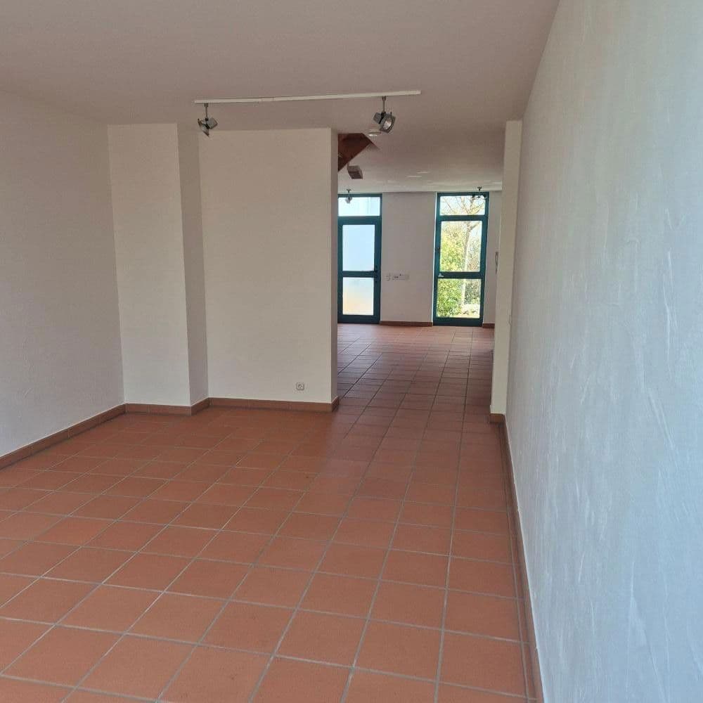 Pronájem bytu 2+1 65 m², Frankfurt, Hessen Pronájem bytu 2+1 65 m², Frankfurt, Hessen