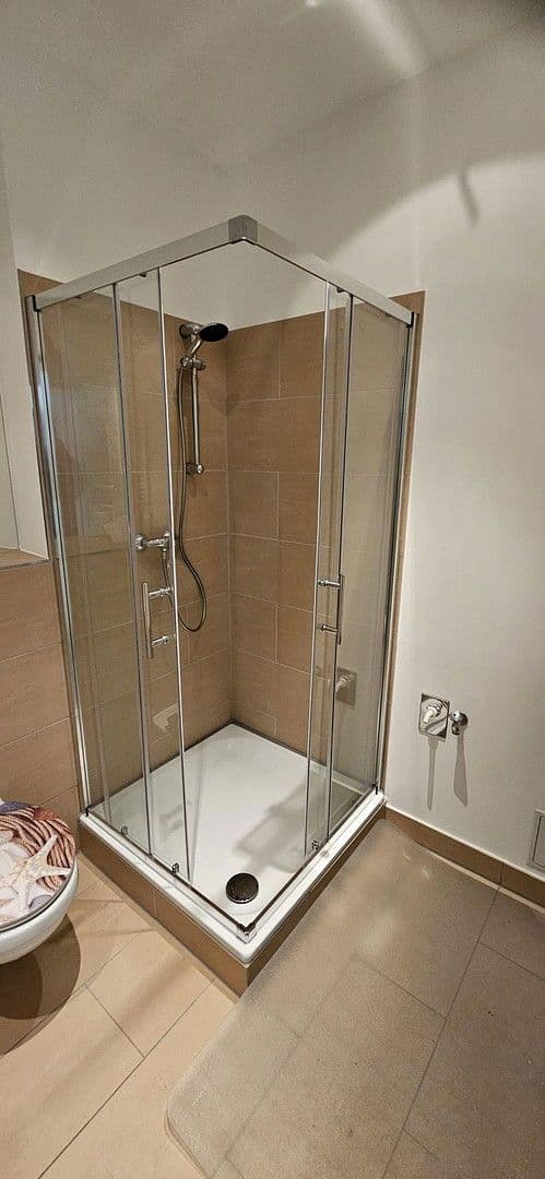 Prodej bytu 2+1 46 m², Christinenstraße 33, Berlin, Berlín Prodej bytu 2+1 46 m², Christinenstraße 33, Berlin, Berlín