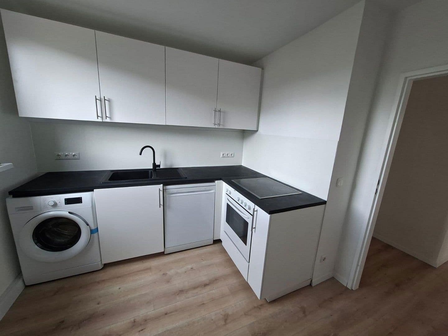 Prodej bytu 3+1 67 m², Freiligrathstraße 15, Mainz, Porýní-Falc Prodej bytu 3+1 67 m², Freiligrathstraße 15, Mainz, Porýní-Falc