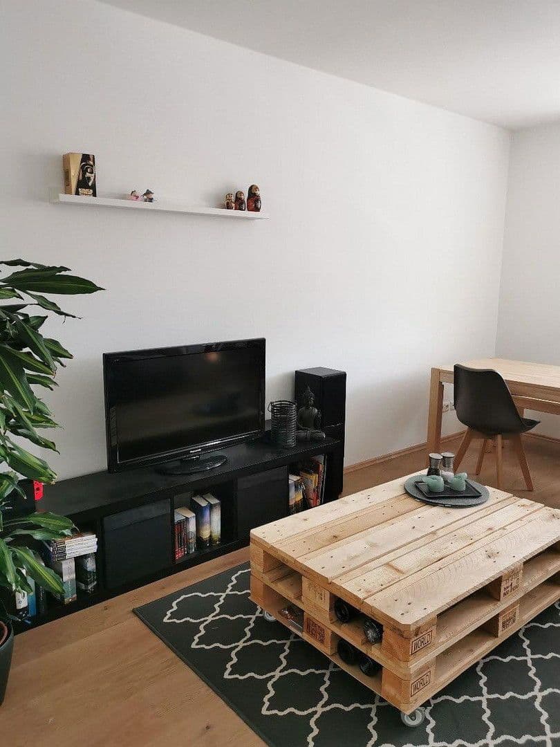 Pronájem bytu 3+1 66 m², Waldfriedhofstrasse 0, München, Bavorsko Pronájem bytu 3+1 66 m², Waldfriedhofstrasse 0, München, Bavorsko