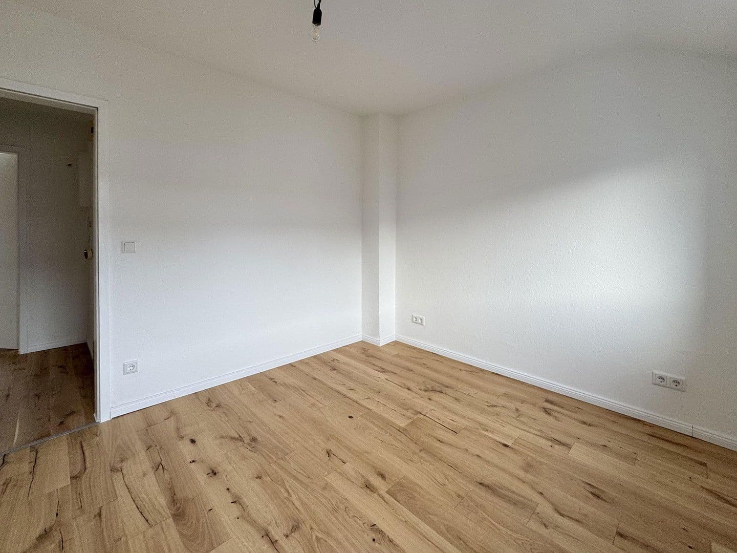 Prodej bytu 3+1 42 m², Nietzschestraße 8, Bremen, Bremen Prodej bytu 3+1 42 m², Nietzschestraße 8, Bremen, Bremen