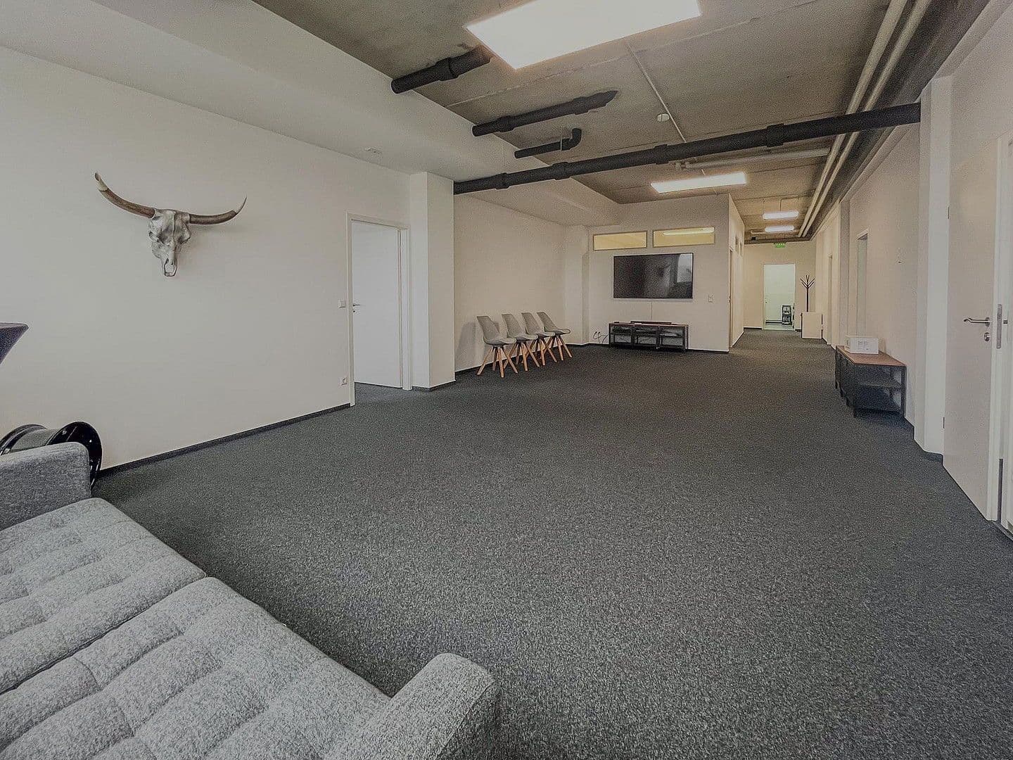 Pronájem kanceláře 230 m², Porschestrasse 2, Fellbach, Bádensko-Württembersko Pronájem kanceláře 230 m², Porschestrasse 2, Fellbach, Bádensko-Württembersko