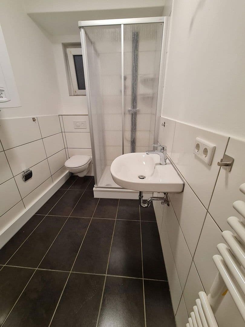 Pronájem bytu 3+1 71 m², Gertrudstraße 17, Oberhausen, Severní Porýní-Vestfálsko Pronájem bytu 3+1 71 m², Gertrudstraße 17, Oberhausen, Severní Porýní-Vestfálsko