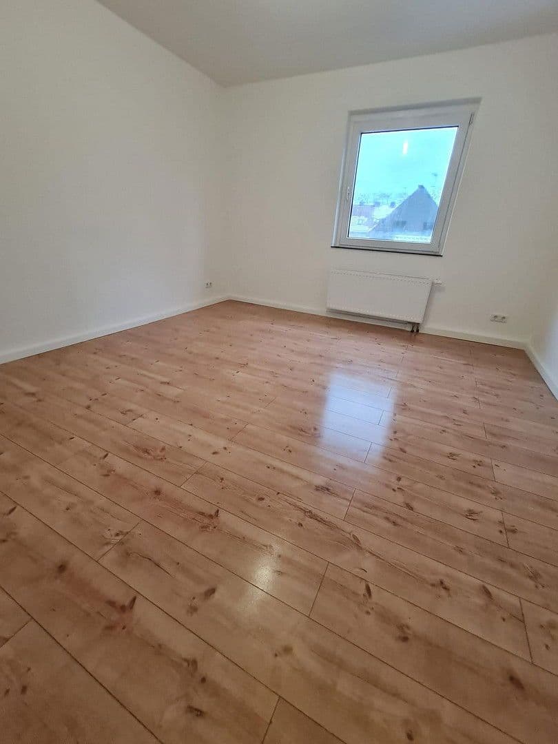 Pronájem bytu 3+1 71 m², Gertrudstraße 17, Oberhausen, Severní Porýní-Vestfálsko Pronájem bytu 3+1 71 m², Gertrudstraße 17, Oberhausen, Severní Porýní-Vestfálsko