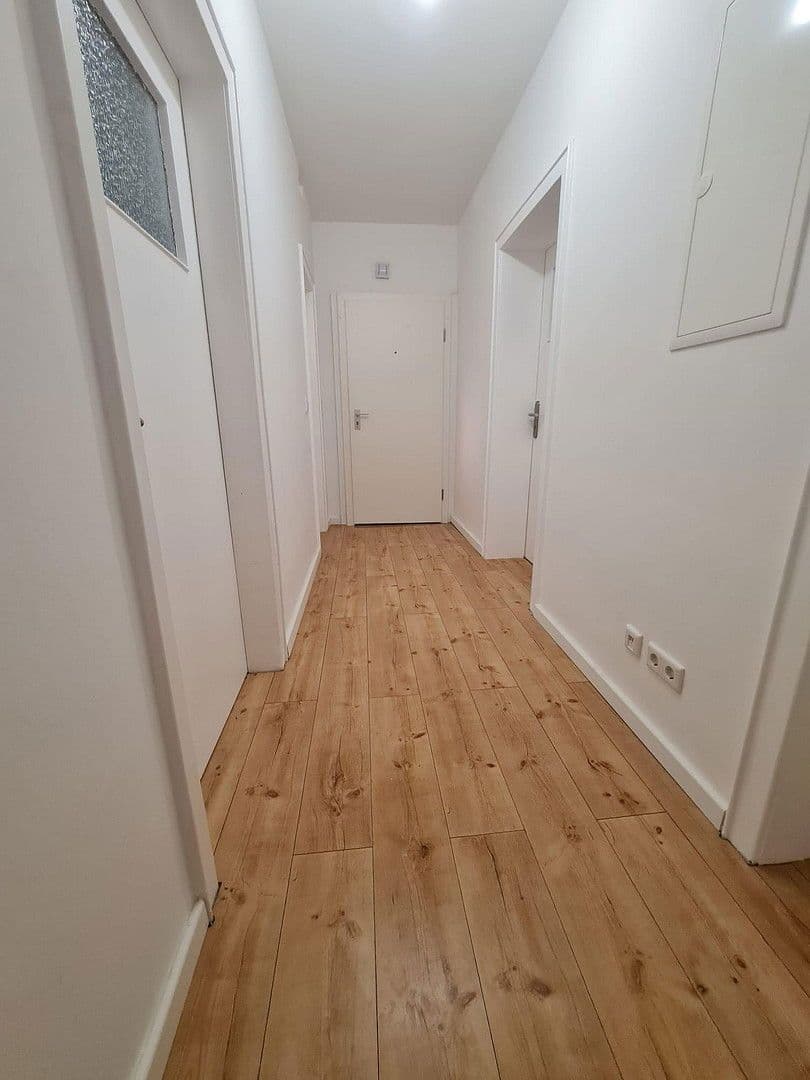 Pronájem bytu 3+1 71 m², Gertrudstraße 17, Oberhausen, Severní Porýní-Vestfálsko Pronájem bytu 3+1 71 m², Gertrudstraße 17, Oberhausen, Severní Porýní-Vestfálsko