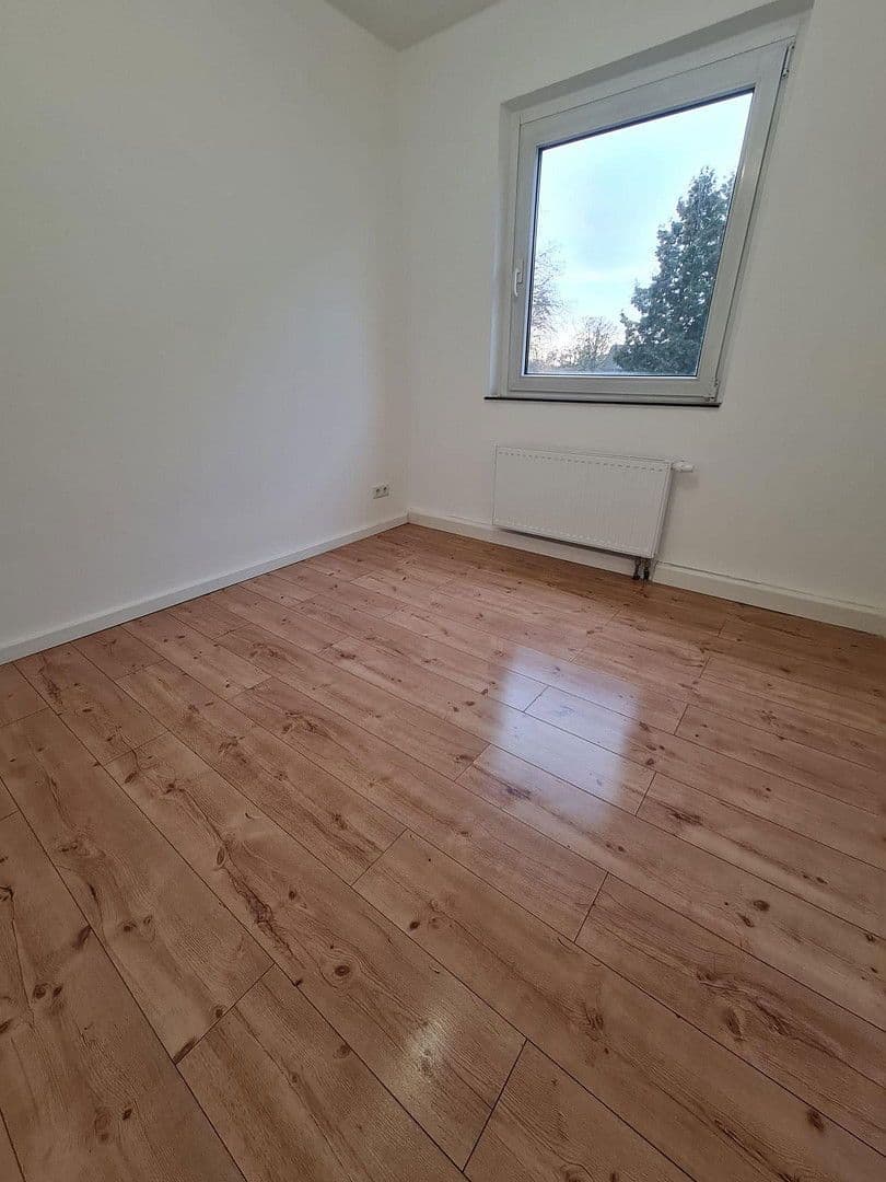 Pronájem bytu 3+1 71 m², Gertrudstraße 17, Oberhausen, Severní Porýní-Vestfálsko Pronájem bytu 3+1 71 m², Gertrudstraße 17, Oberhausen, Severní Porýní-Vestfálsko