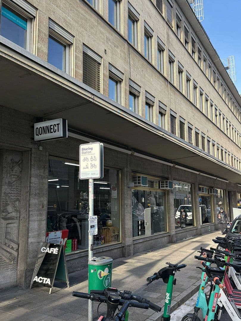 Pronájem nebytového prostoru 330 m², Düsseldorf, Severní Porýní-Vestfálsko Pronájem nebytového prostoru 330 m², Düsseldorf, Severní Porýní-Vestfálsko