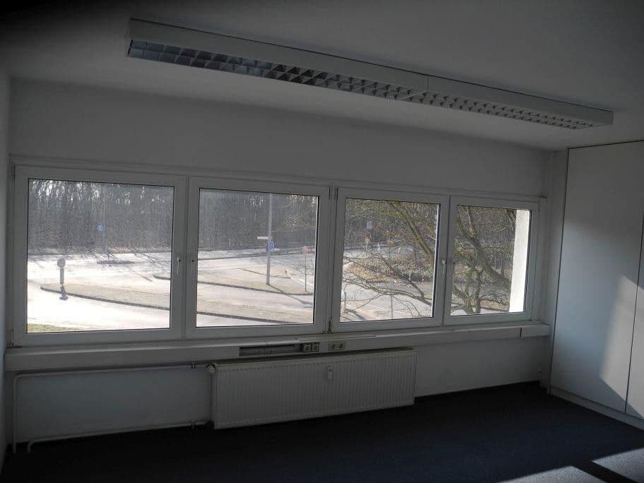 Pronájem kanceláře 129 m², Köln, Severní Porýní-Vestfálsko Pronájem kanceláře 129 m², Köln, Severní Porýní-Vestfálsko