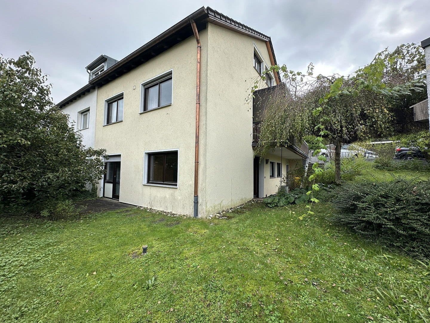 Prodej domu 137 m², pozemek 305 m², Remshalden, Bádensko-Württembersko Prodej domu 137 m², pozemek 305 m², Remshalden, Bádensko-Württembersko