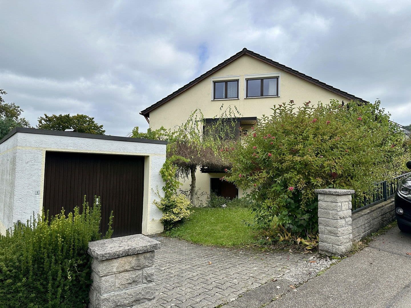 Prodej domu 137 m², pozemek 305 m², Remshalden, Bádensko-Württembersko Prodej domu 137 m², pozemek 305 m², Remshalden, Bádensko-Württembersko