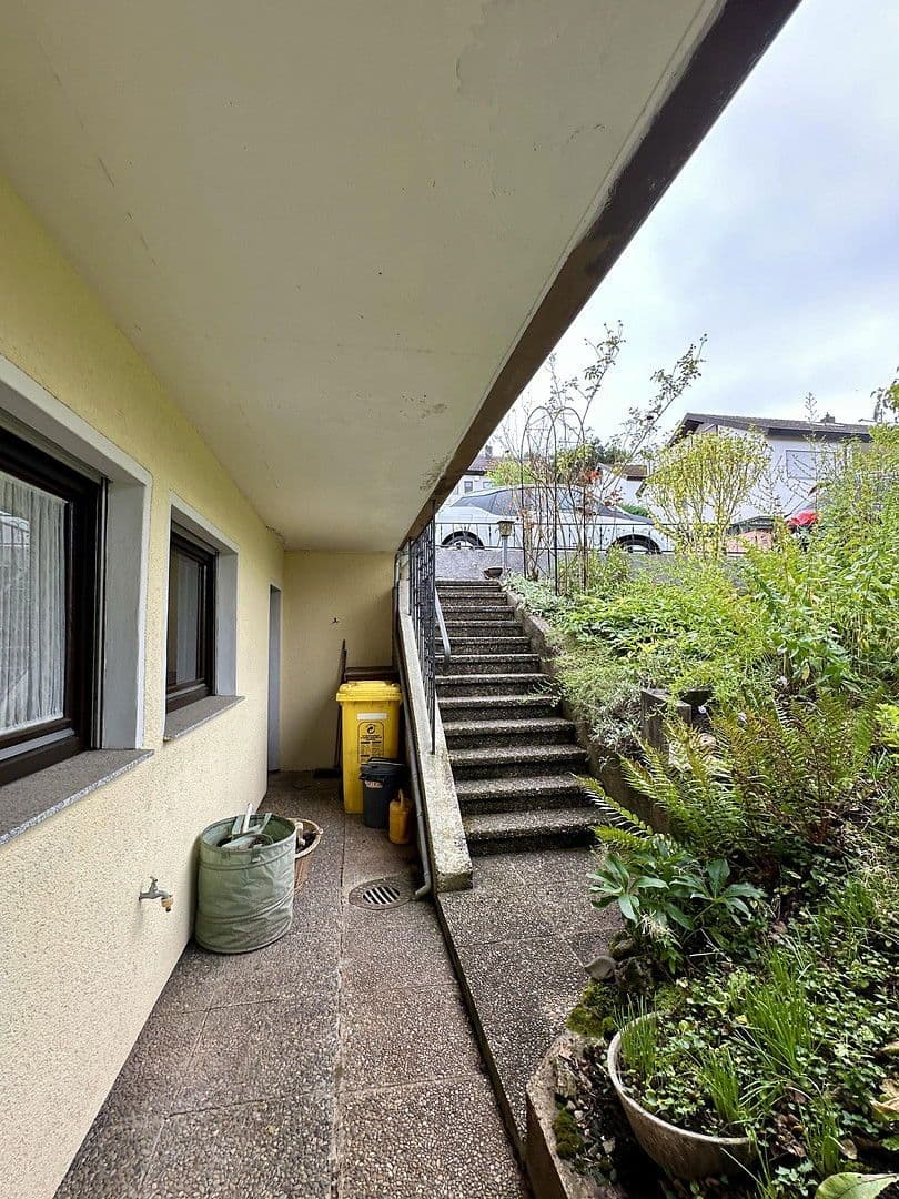 Prodej domu 137 m², pozemek 305 m², Remshalden, Bádensko-Württembersko Prodej domu 137 m², pozemek 305 m², Remshalden, Bádensko-Württembersko