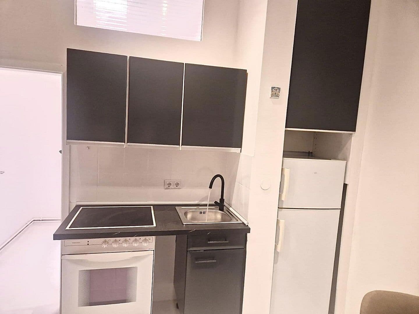 Pronájem bytu 1+1 35 m², Winstrasse 5, Berlin, Berlín Pronájem bytu 1+1 35 m², Winstrasse 5, Berlin, Berlín