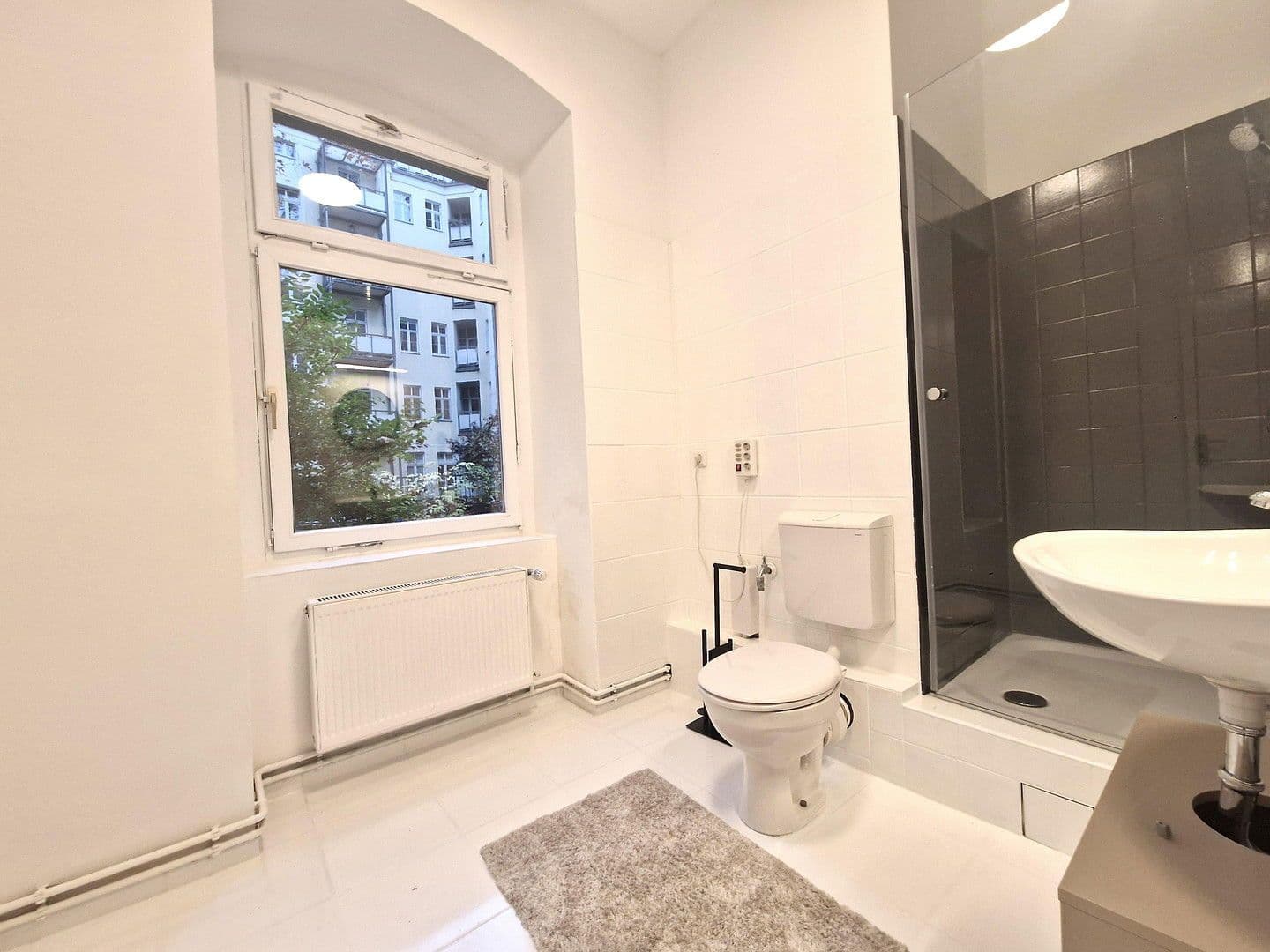 Pronájem bytu 1+1 35 m², Winstrasse 5, Berlin, Berlín Pronájem bytu 1+1 35 m², Winstrasse 5, Berlin, Berlín