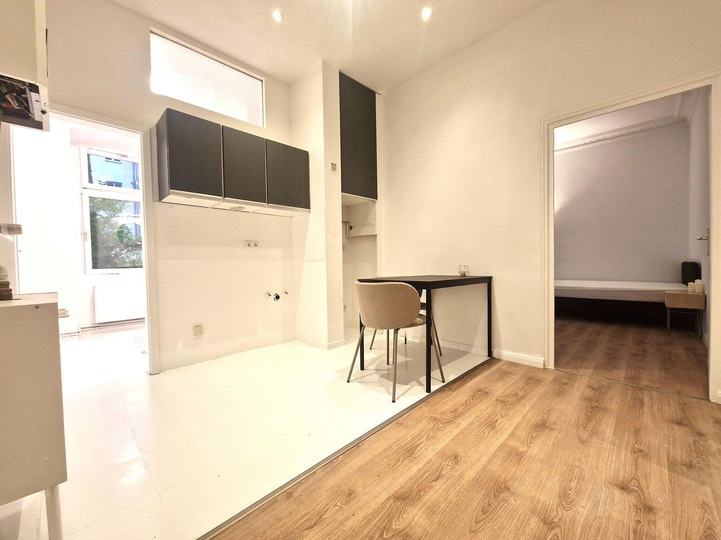 Pronájem bytu 1+1 35 m², Winstrasse 5, Berlin, Berlín Pronájem bytu 1+1 35 m², Winstrasse 5, Berlin, Berlín