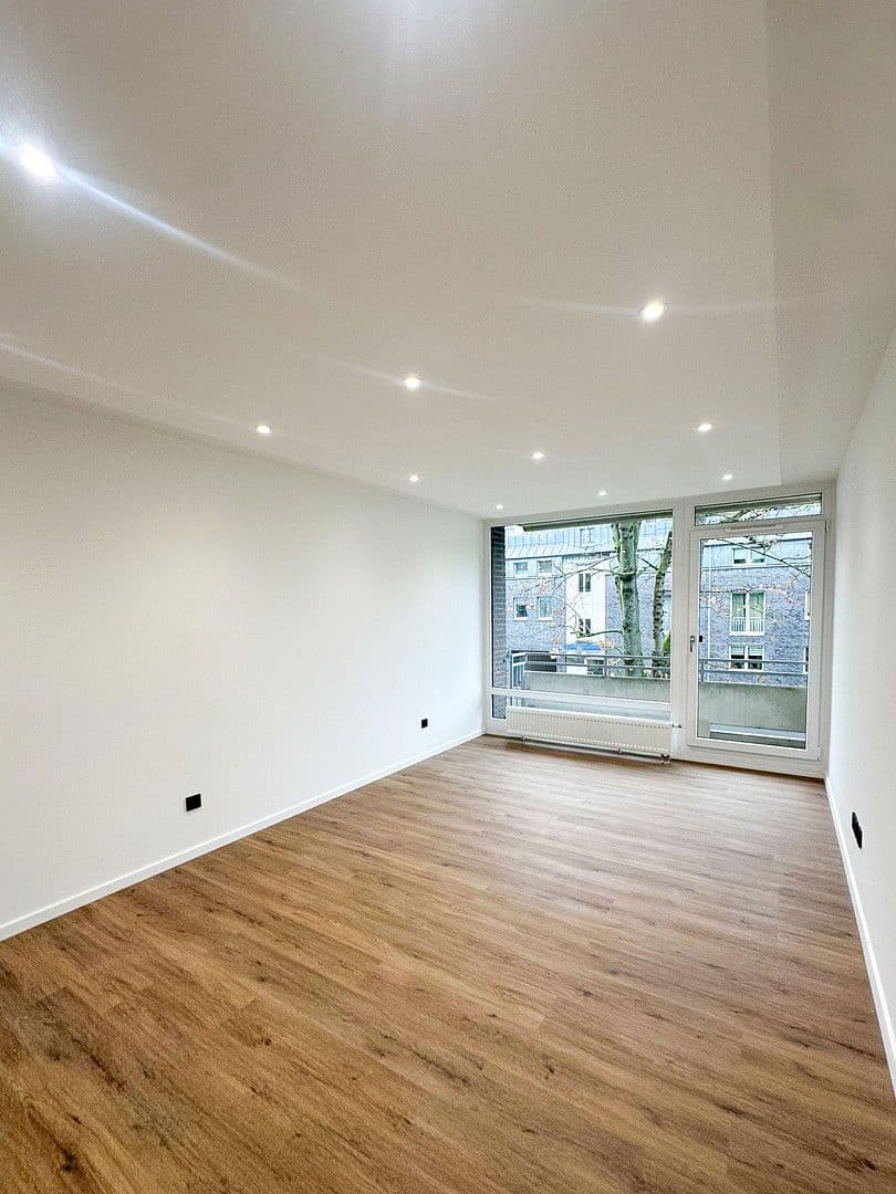 Prodej bytu 3+1 78 m², Kappelerstraße 3, Düsseldorf, Severní Porýní-Vestfálsko Prodej bytu 3+1 78 m², Kappelerstraße 3, Düsseldorf, Severní Porýní-Vestfálsko