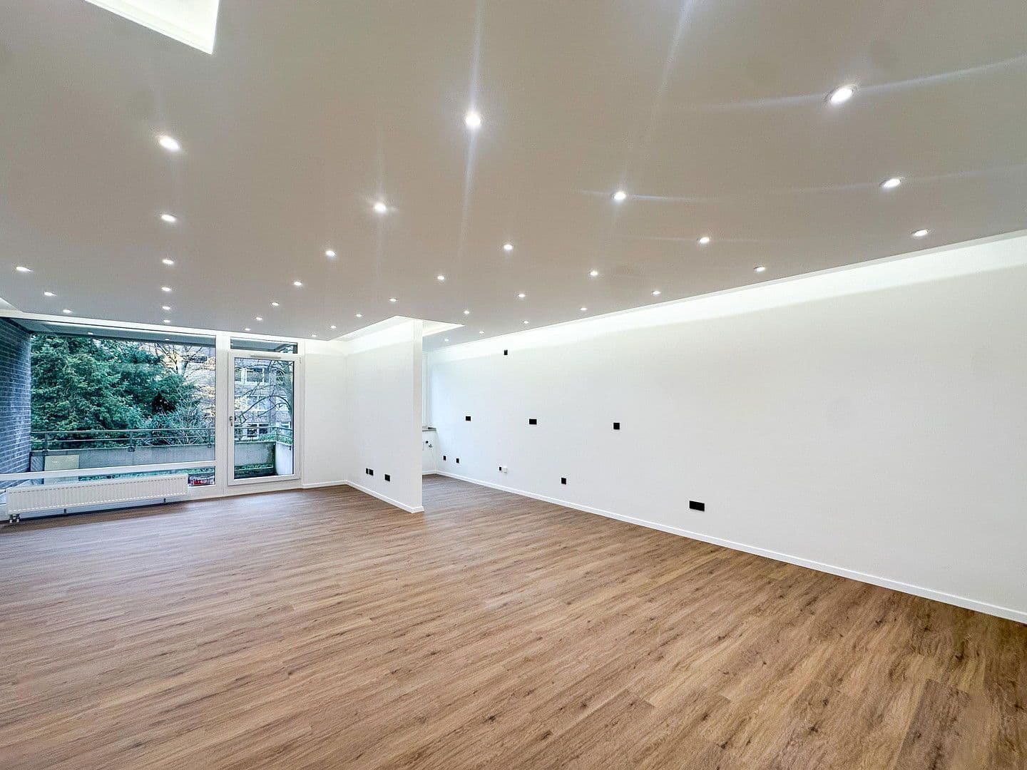 Prodej bytu 3+1 78 m², Kappelerstraße 3, Düsseldorf, Severní Porýní-Vestfálsko Prodej bytu 3+1 78 m², Kappelerstraße 3, Düsseldorf, Severní Porýní-Vestfálsko