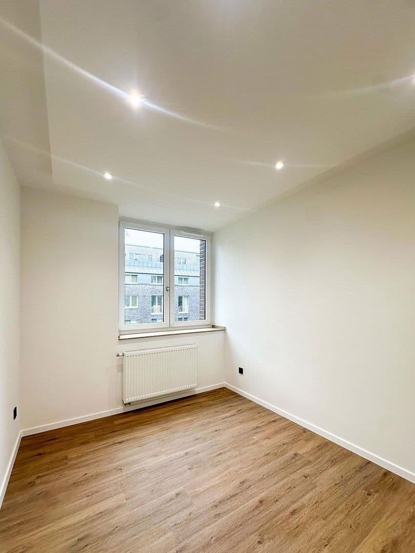Prodej bytu 3+1 78 m², Kappelerstraße 3, Düsseldorf, Severní Porýní-Vestfálsko Prodej bytu 3+1 78 m², Kappelerstraße 3, Düsseldorf, Severní Porýní-Vestfálsko