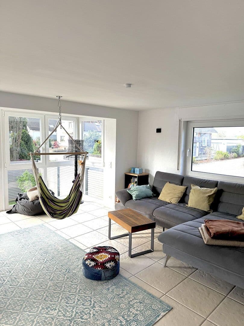 Prodej domu 220 m², pozemek 689 m², Muggensturm, Bádensko-Württembersko Prodej domu 220 m², pozemek 689 m², Muggensturm, Bádensko-Württembersko