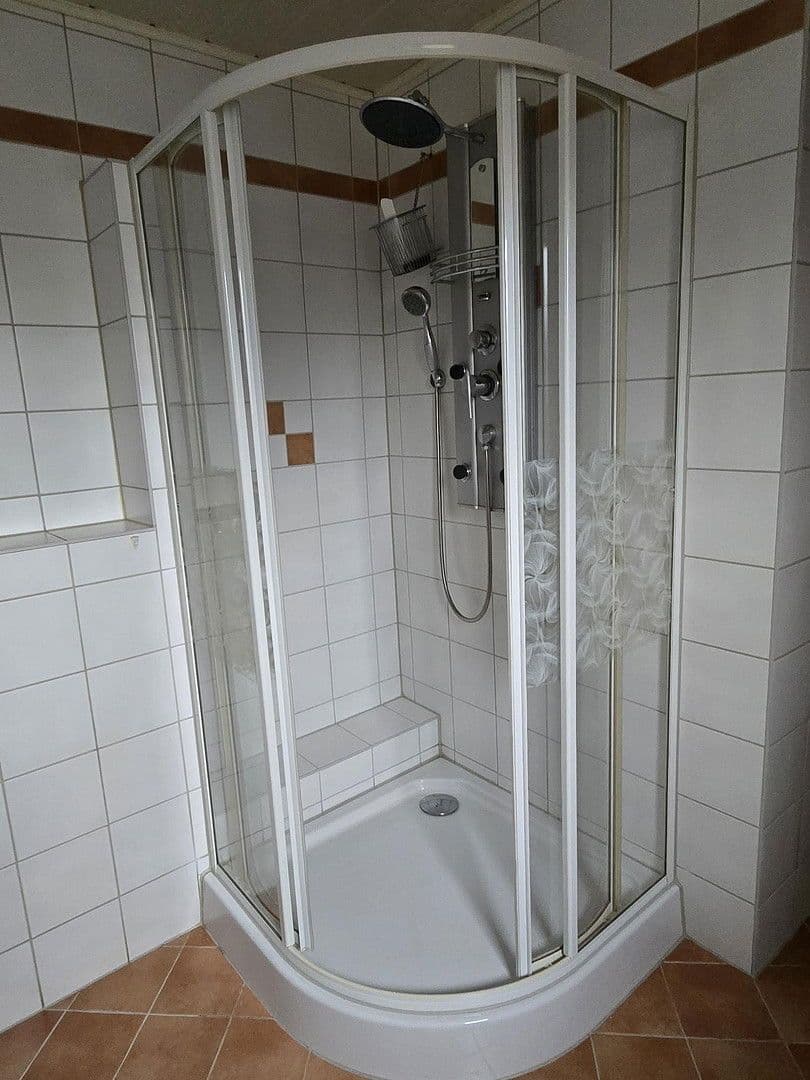 Pronájem bytu 3+1 92 m², Neuwied, Porýní-Falc Pronájem bytu 3+1 92 m², Neuwied, Porýní-Falc