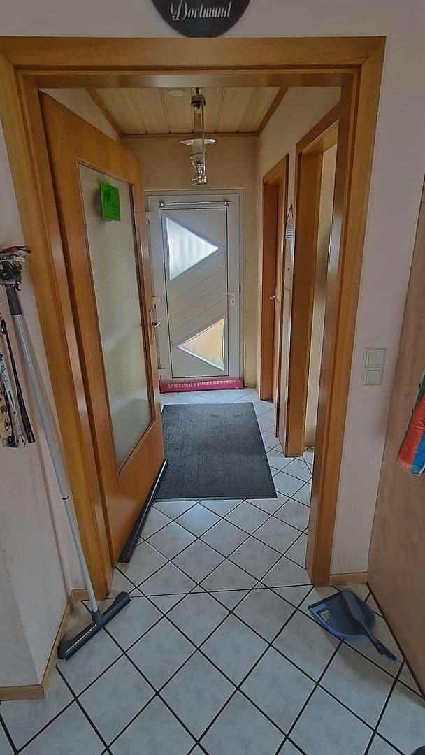 Prodej domu 130 m², pozemek 510 m², Gerämmestraße 55 a, Essingen, Porýní-Falc Prodej domu 130 m², pozemek 510 m², Gerämmestraße 55 a, Essingen, Porýní-Falc