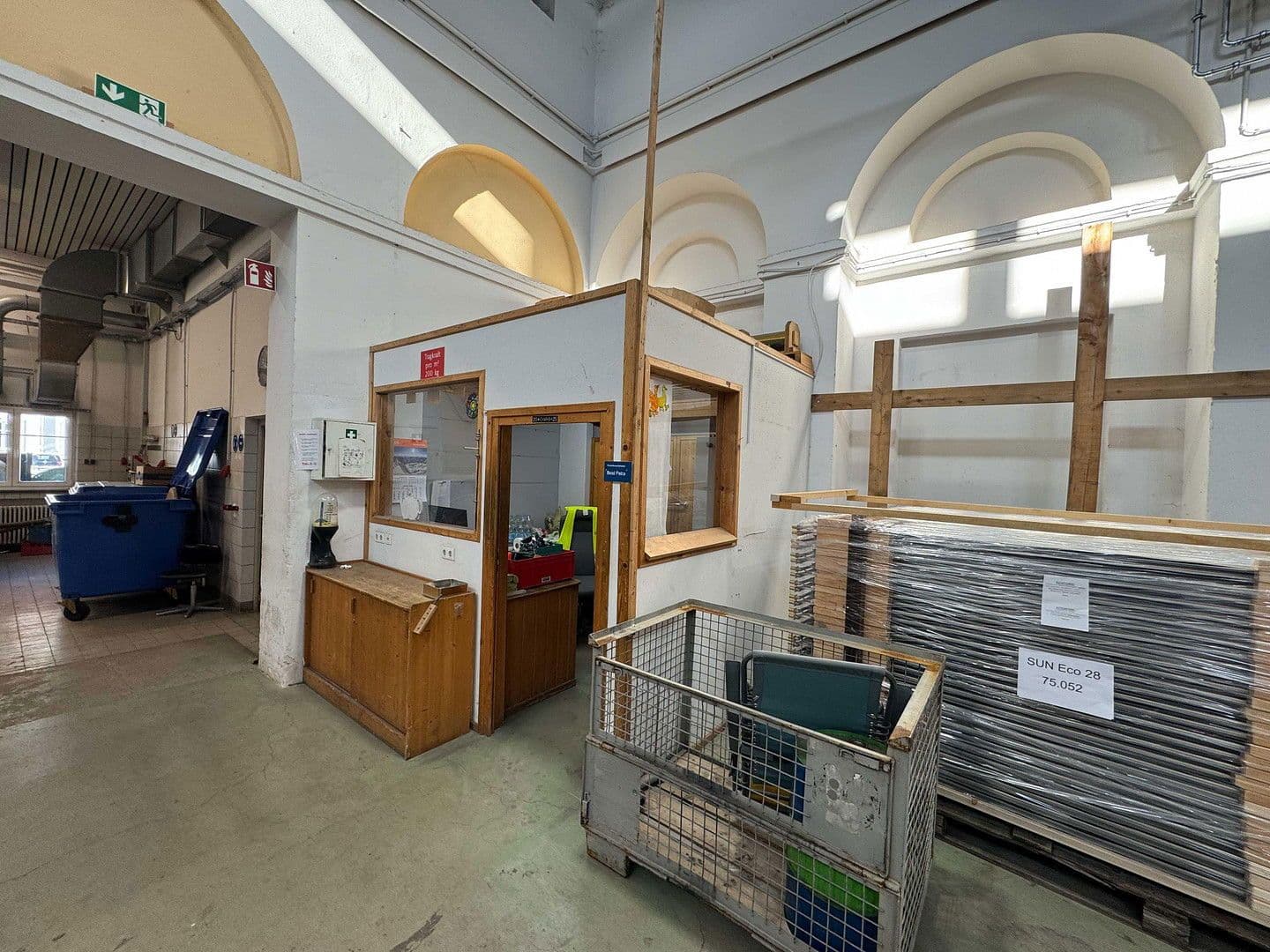 Pronájem nebytového prostoru 4.000 m², Töging, Bavorsko Pronájem nebytového prostoru 4.000 m², Töging, Bavorsko