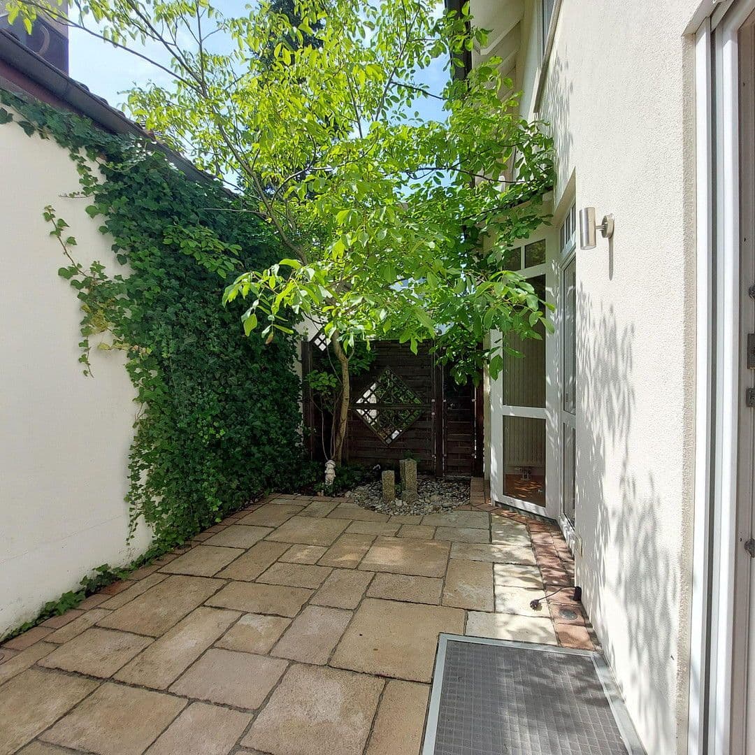 Prodej domu 137 m², pozemek 174 m², München, Bavorsko Prodej domu 137 m², pozemek 174 m², München, Bavorsko