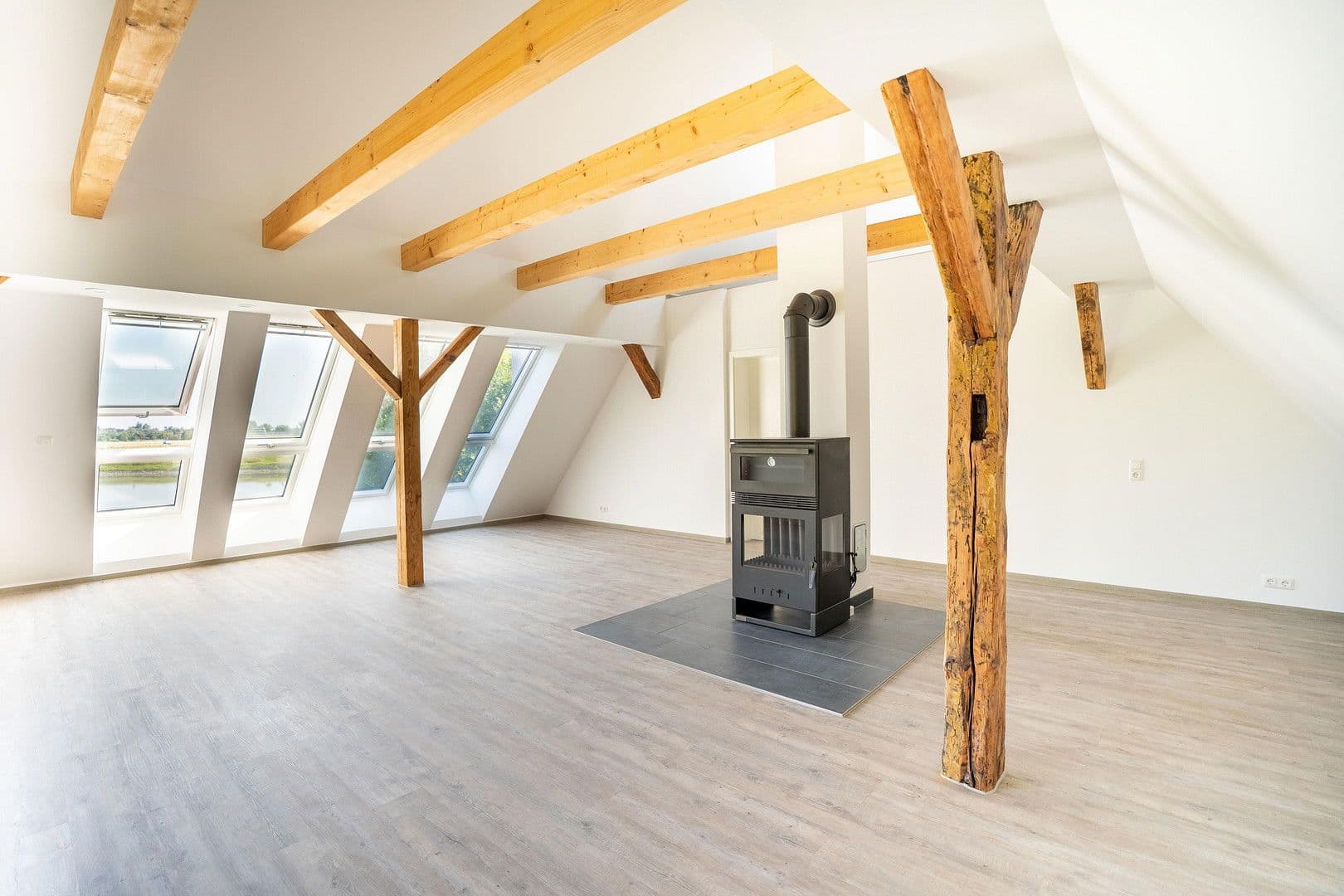 Prodej domu 238 m², pozemek 1.866 m², Zerbst/Anhalt, Sasko-Anhaltsko Prodej domu 238 m², pozemek 1.866 m², Zerbst/Anhalt, Sasko-Anhaltsko