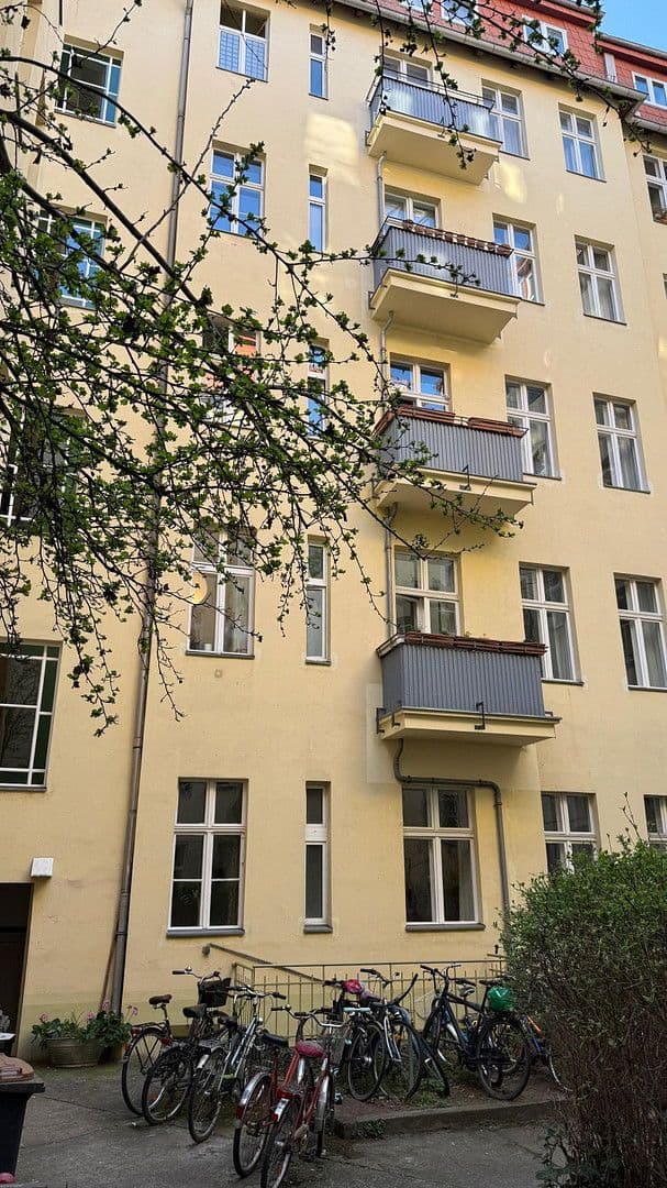 Prodej bytu 3+1 92 m², Gabriel-Max-Straße 18, Berlin, Berlín Prodej bytu 3+1 92 m², Gabriel-Max-Straße 18, Berlin, Berlín
