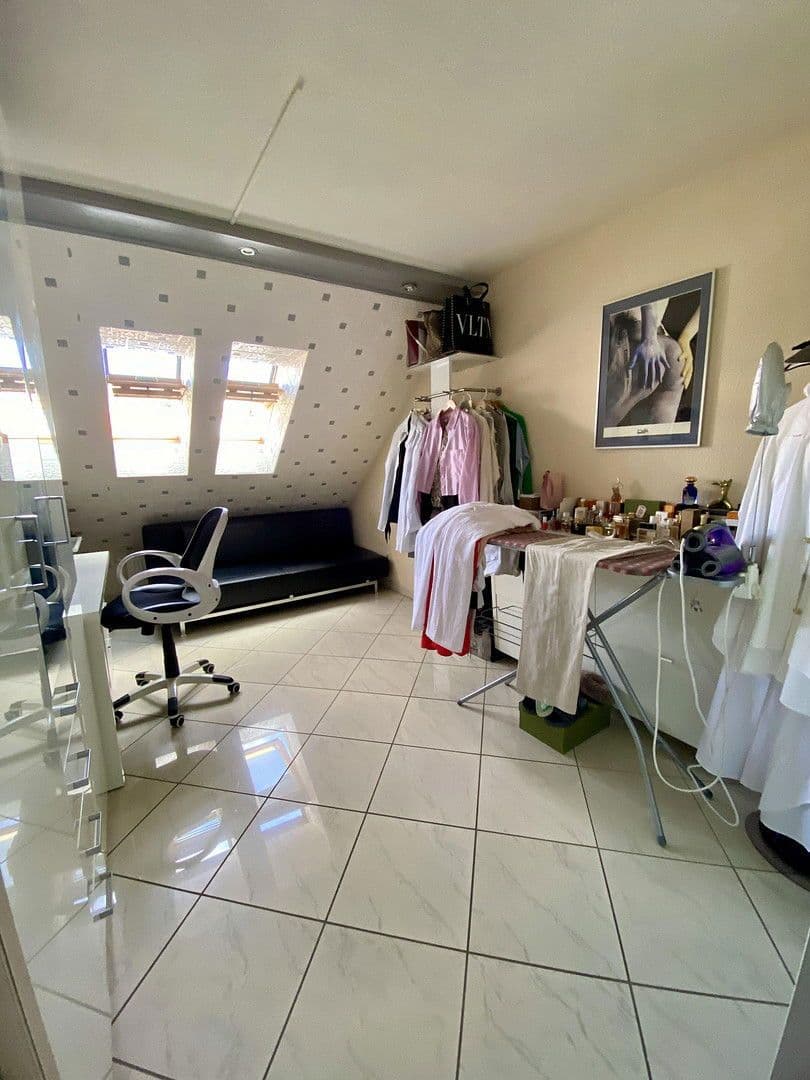 Prodej bytu 3+1 112 m², Wasserwerkstr. 6, Mannheim, Bádensko-Württembersko Prodej bytu 3+1 112 m², Wasserwerkstr. 6, Mannheim, Bádensko-Württembersko