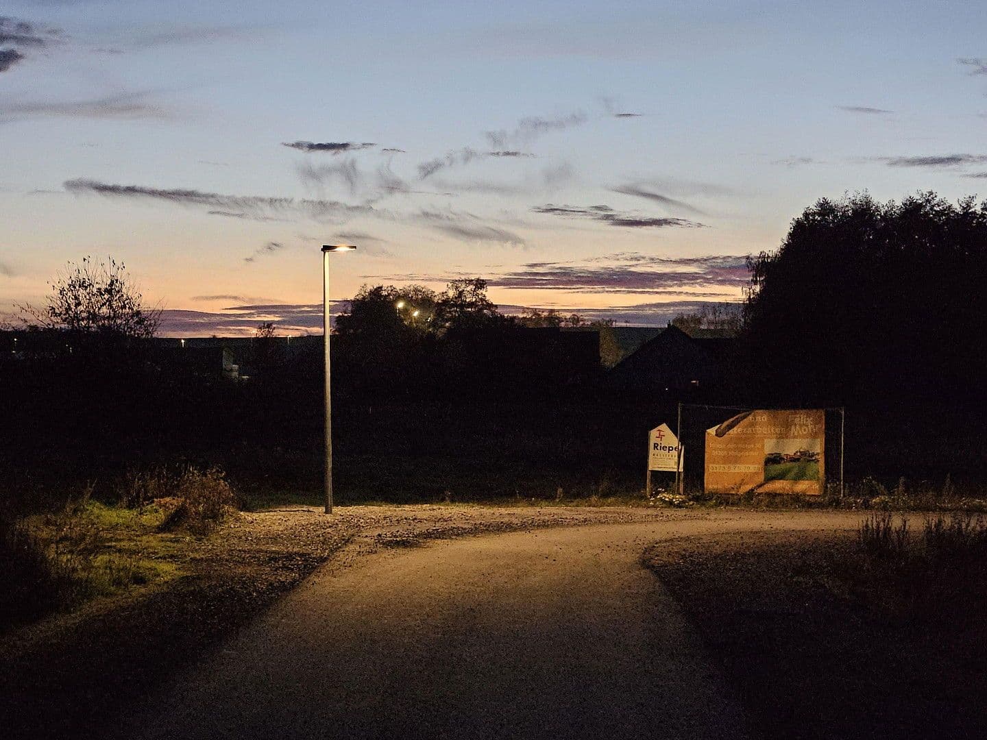 Prodej pozemku 496 m², Offenbergblick 16, Hofgeismar, Hessen Prodej pozemku 496 m², Offenbergblick 16, Hofgeismar, Hessen