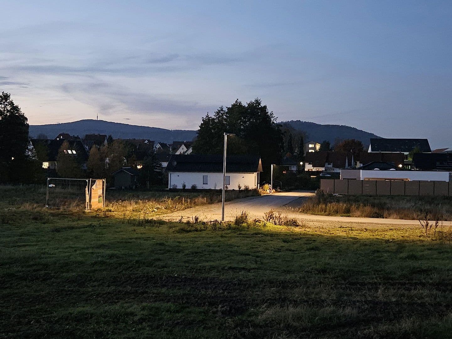 Prodej pozemku 496 m², Offenbergblick 16, Hofgeismar, Hessen Prodej pozemku 496 m², Offenbergblick 16, Hofgeismar, Hessen