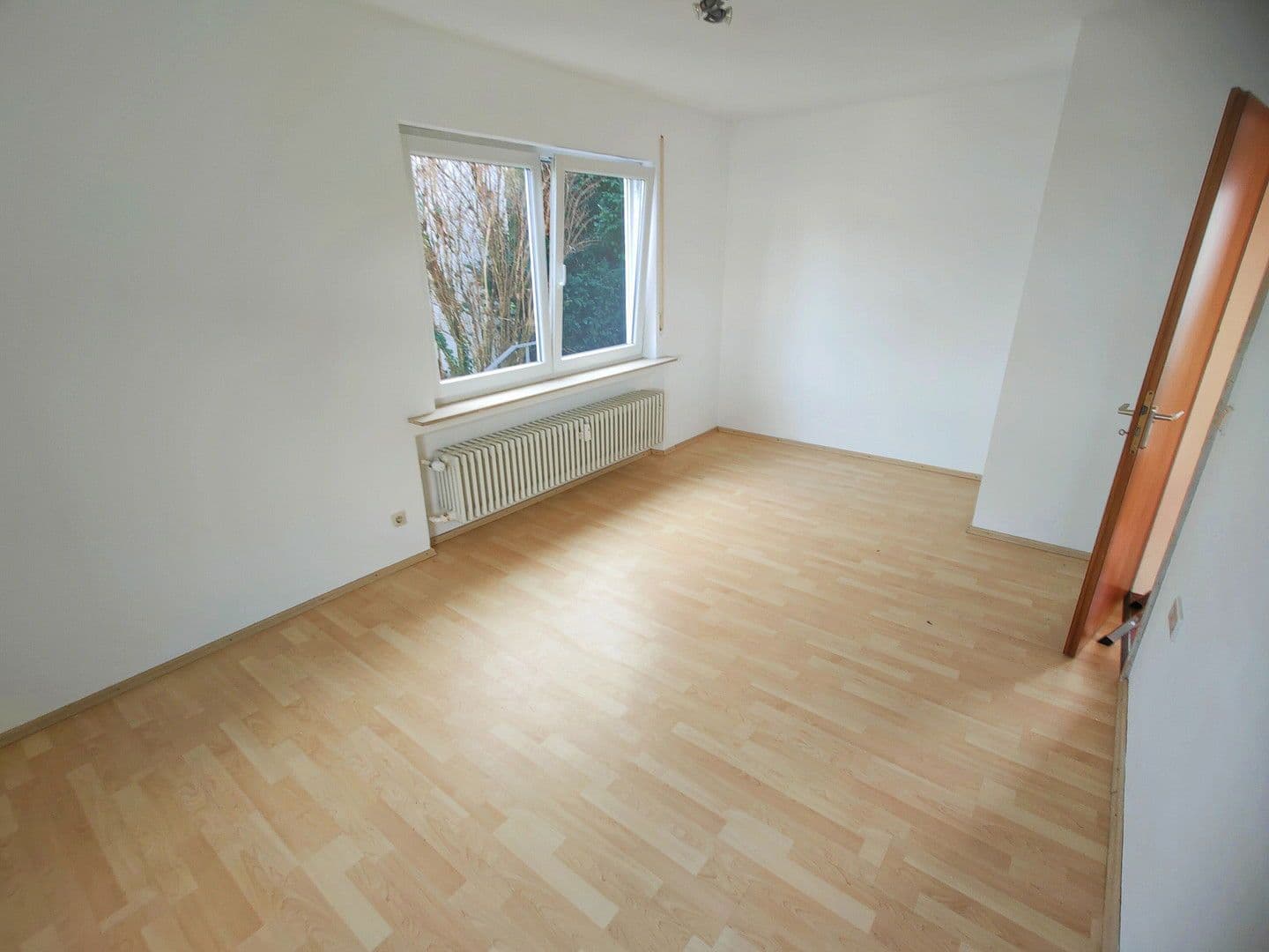 Pronájem bytu 2+kk 65 m², Reutlingen, Bádensko-Württembersko Pronájem bytu 2+kk 65 m², Reutlingen, Bádensko-Württembersko