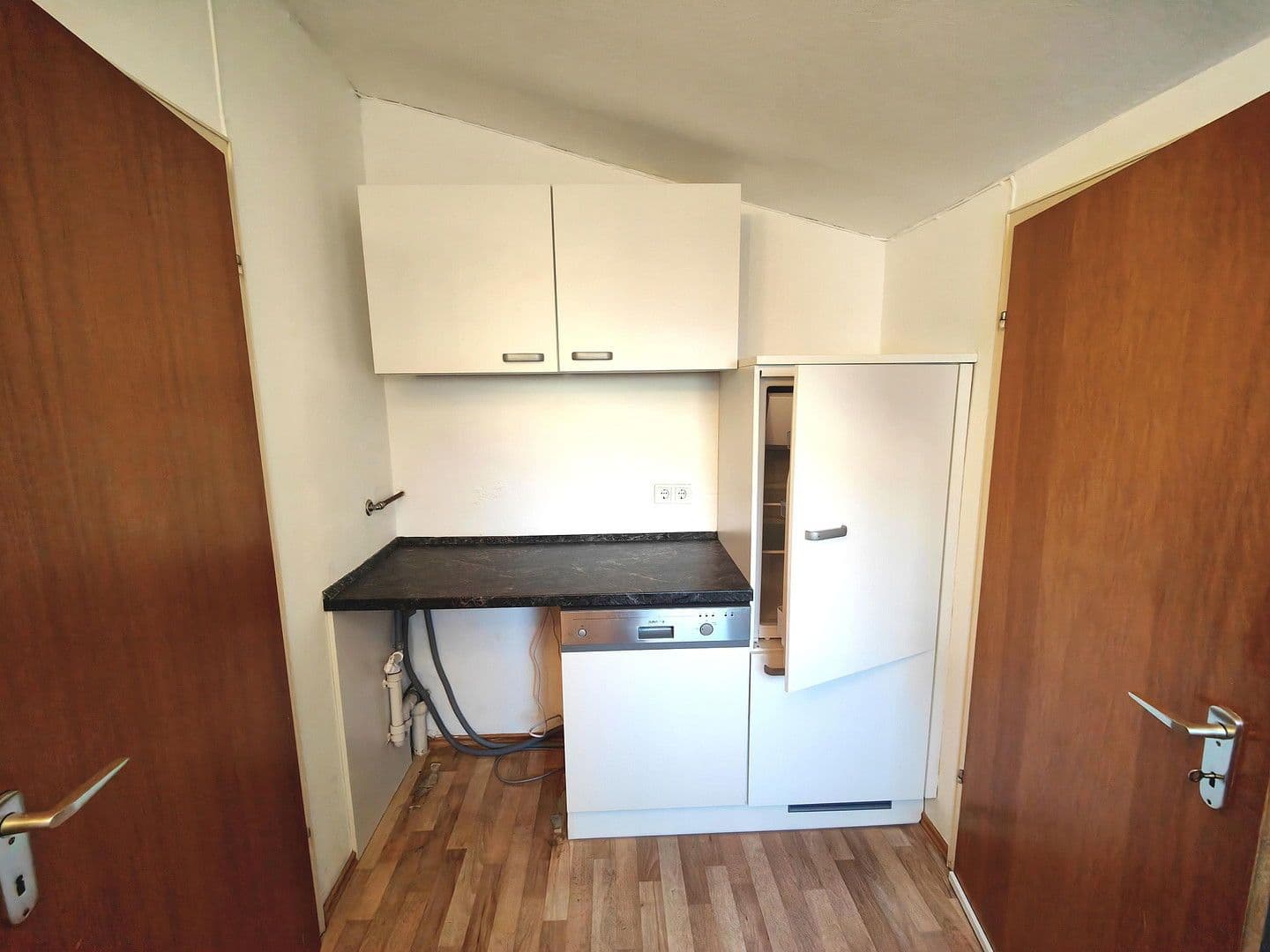Pronájem bytu 2+kk 65 m², Reutlingen, Bádensko-Württembersko Pronájem bytu 2+kk 65 m², Reutlingen, Bádensko-Württembersko