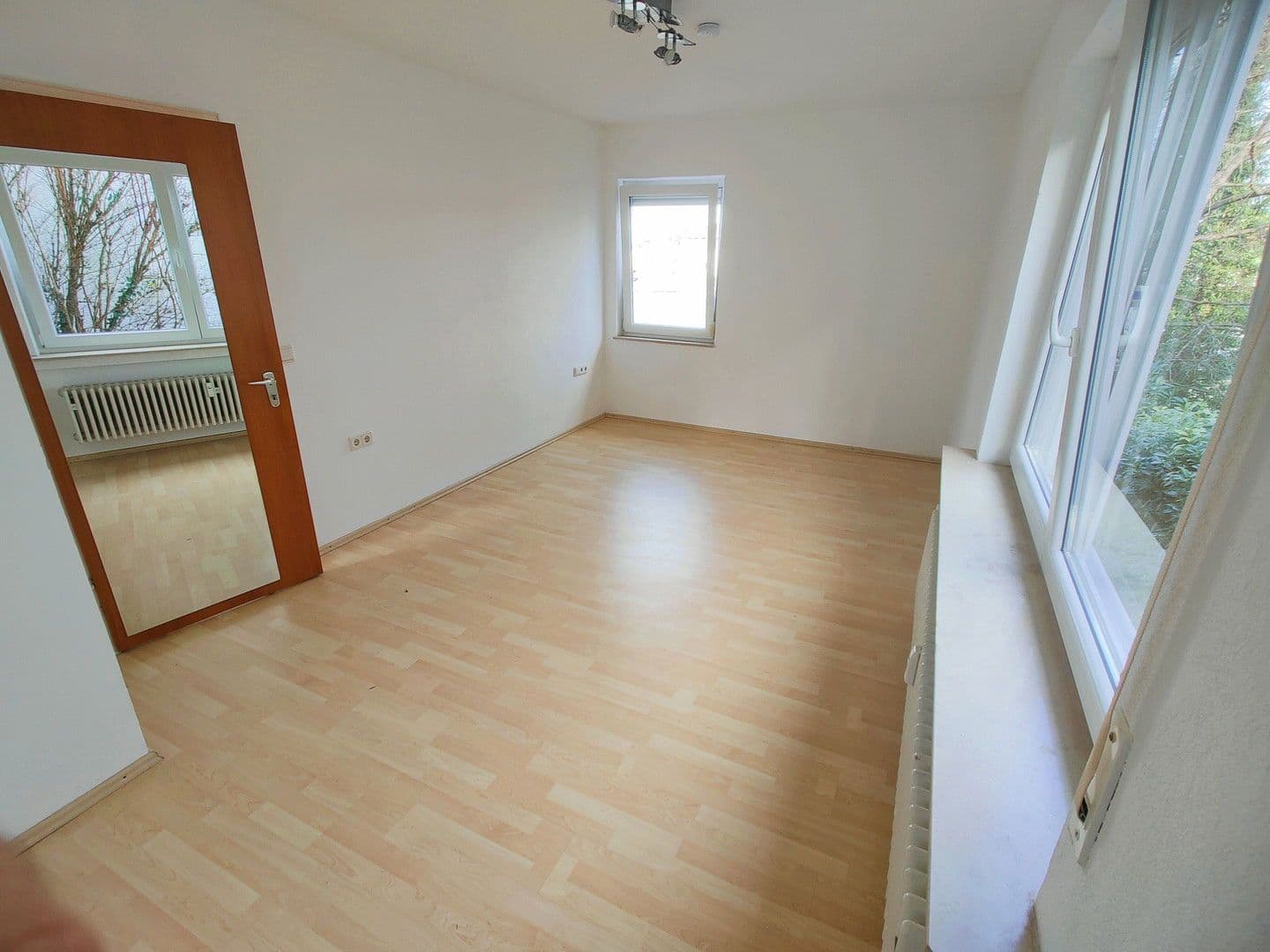 Pronájem bytu 2+kk 65 m², Reutlingen, Bádensko-Württembersko Pronájem bytu 2+kk 65 m², Reutlingen, Bádensko-Württembersko