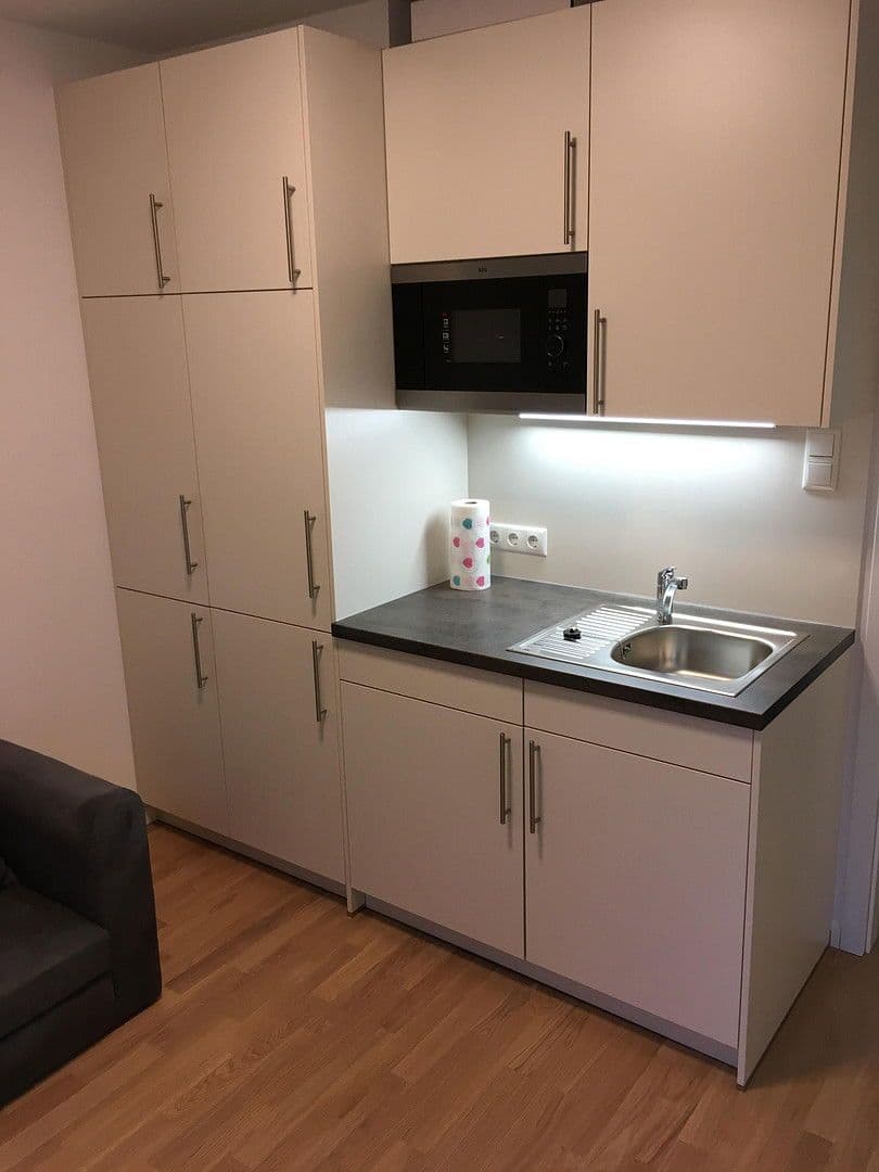 Pronájem bytu 1+1 20 m², Archibaldweg 12, Berlin, Berlín Pronájem bytu 1+1 20 m², Archibaldweg 12, Berlin, Berlín