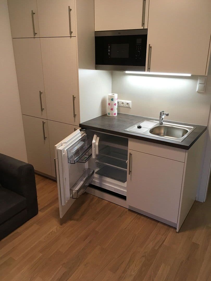 Pronájem bytu 1+1 20 m², Archibaldweg 12, Berlin, Berlín Pronájem bytu 1+1 20 m², Archibaldweg 12, Berlin, Berlín