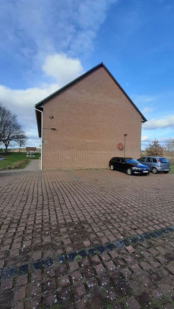 Prodej domu 1.900 m², pozemek 1.900 m², Heidmarkstr. 28, Bad Fallingbostel, Dolní Sasko Prodej domu 1.900 m², pozemek 1.900 m², Heidmarkstr. 28, Bad Fallingbostel, Dolní Sasko